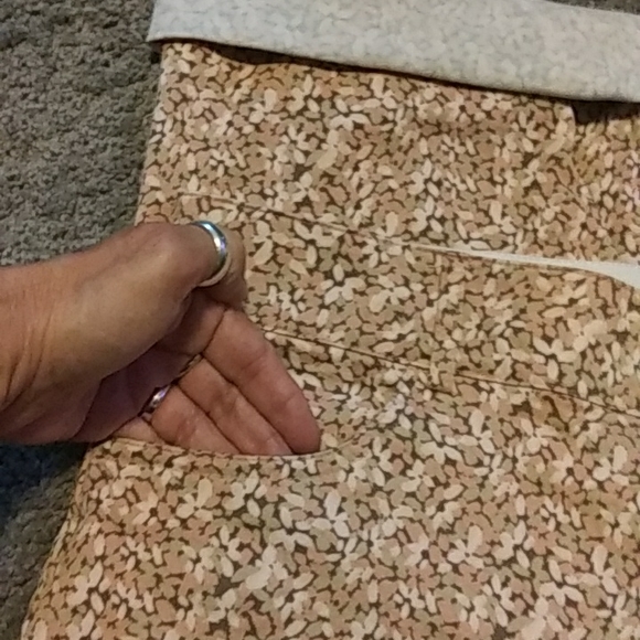 Briggs Capris - Picture 6 of 9